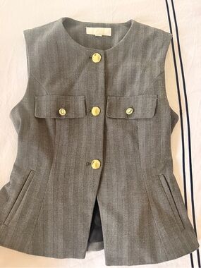 ZaraClassic Sleeveless Gray Pinstripe Vest with Gold Buttons